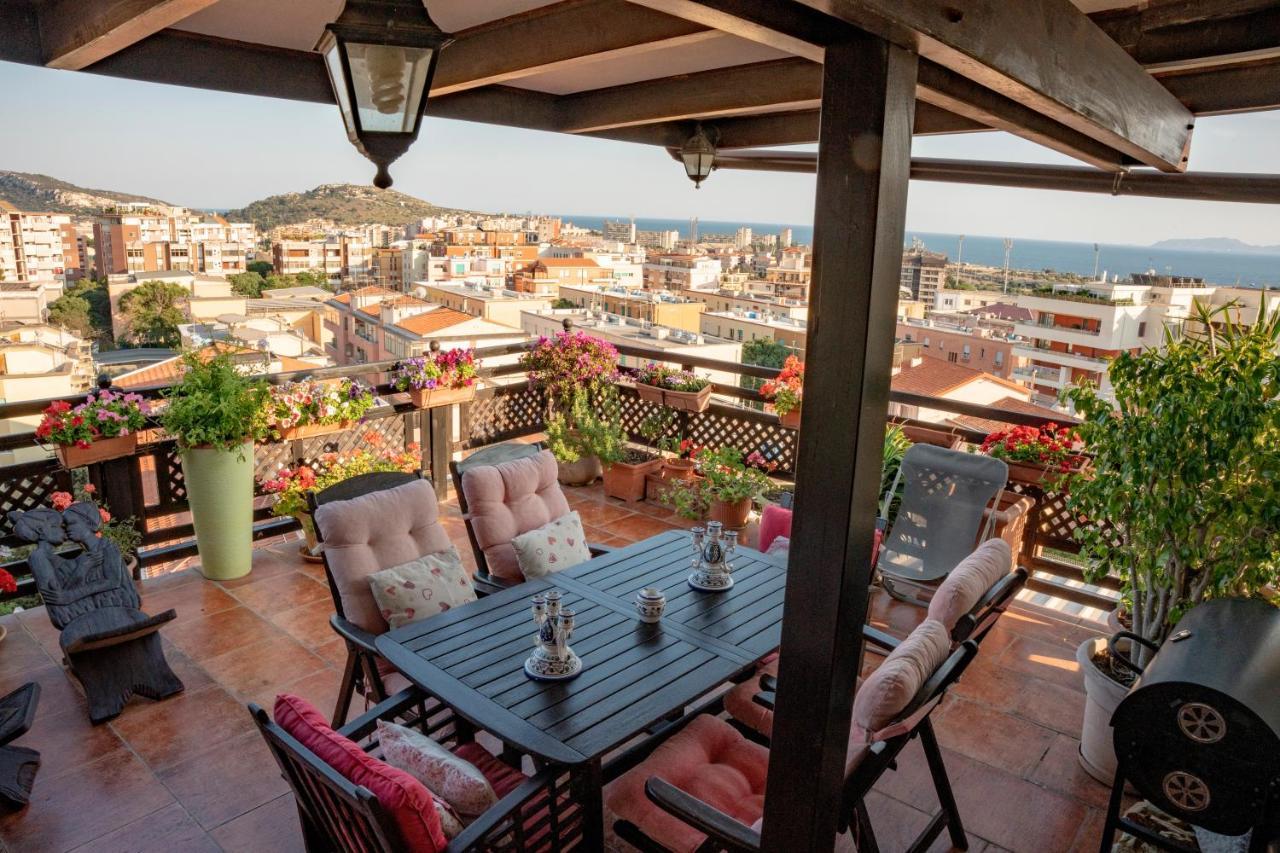 Villa Prestigioso Attico Panoramico Cagliari Exterior foto